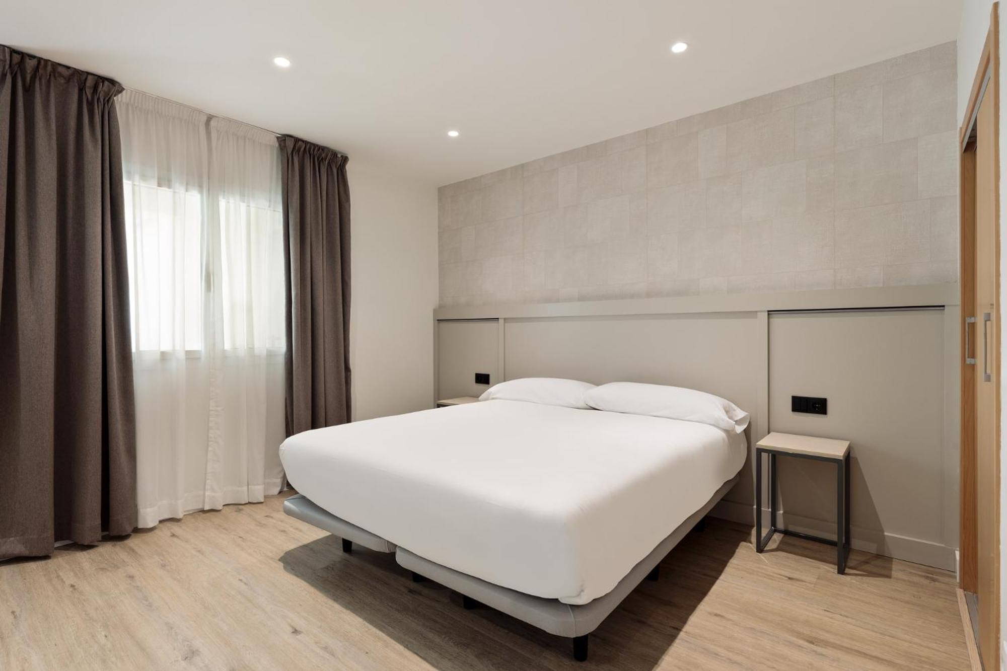 Aparthotel Xic Платья-де-Аро Экстерьер фото